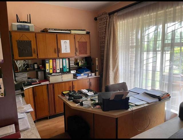 4 BEDROOM HOUSE FOR SALE IN VANDERBIJLPARK SE 3